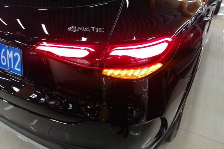 Used Mercedes-Benz GLC 2023 GLC 260 L 4MATIC Luxury 7-Seater Right Rear Taillight
