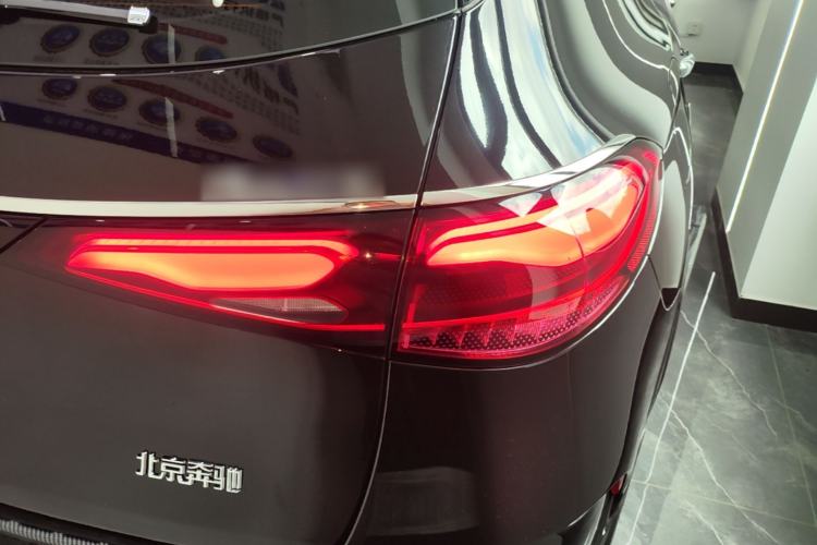 Used Mercedes-Benz GLC 2023 Refreshed GLC 300 L 4MATIC Luxury Version 7 Seats Right Rear Taillight