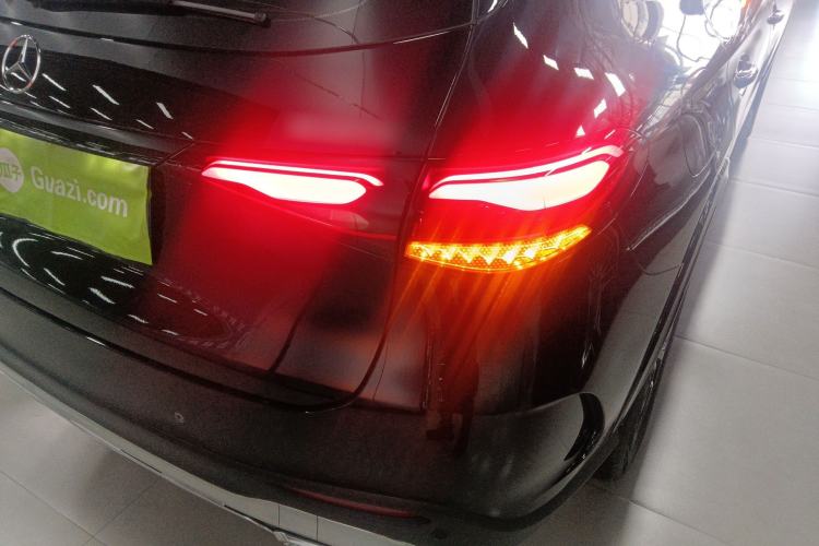 Used Mercedes-Benz GLC 2023 Facelift GLC 260 L 4MATIC Dynamic Version 5 Seats Right Rear Taillight