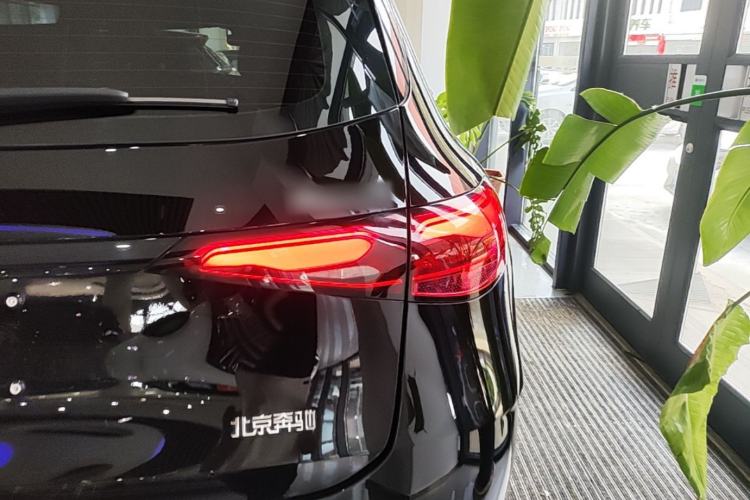 Used Mercedes-Benz GLC 2023 Facelift GLC 260 L 4MATIC Luxury Version 5 Seats Right Rear Taillight