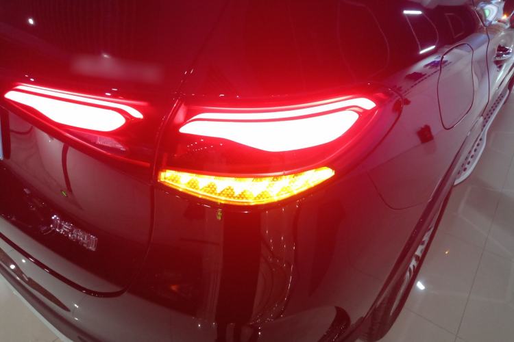 Used Mercedes-Benz GLC 2023 Refreshed GLC 300 L 4MATIC Dynamic Edition 5 Seats Right Rear Taillight