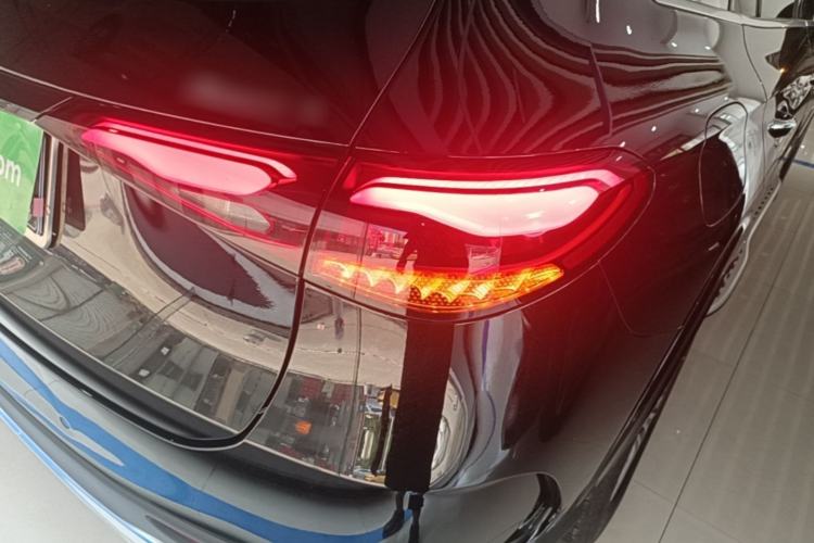 Used Mercedes-Benz GLC 2023 Refreshed GLC 300 L 4MATIC Dynamic Edition 5 Seats Right Rear Taillight