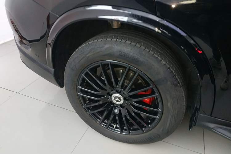 Used Mercedes-Benz GLC 2023 Refreshed GLC 300 L 4MATIC Dynamic Edition 5 Seats Right Rear Wheel Hub