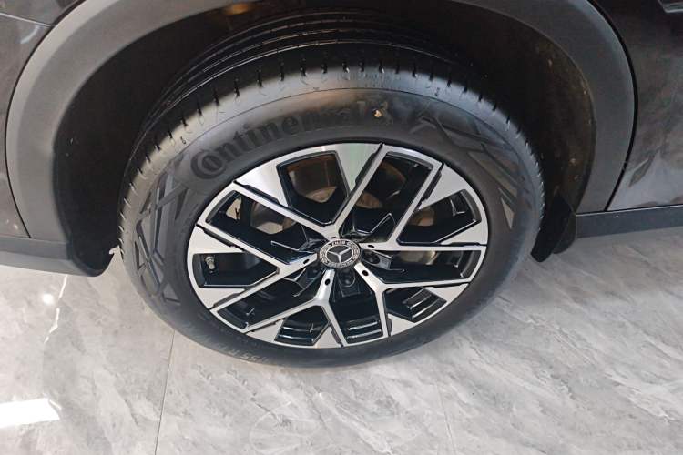 Used Mercedes-Benz GLC 2023 GLC 260 L 4MATIC Dynamic Edition 5-seater Right Rear Wheel Hub