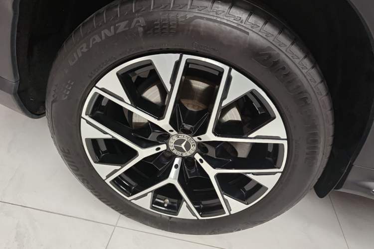 Used Mercedes-Benz GLC 2023 GLC 260 L 4MATIC Dynamic Edition 5-seater Right Rear Wheel Hub