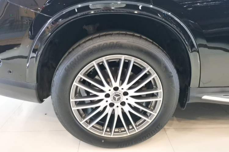 Used Mercedes-Benz GLC 2023 Refreshed GLC 300 L 4MATIC Dynamic Edition 5 Seats Right Rear Wheel Hub