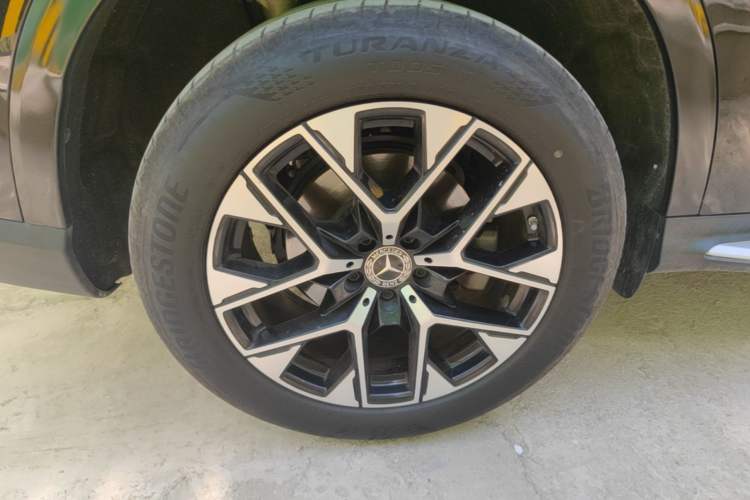 Used Mercedes-Benz GLC 2023 Facelift GLC 260 L 4MATIC Dynamic Version 5 Seats Right Rear Wheel Hub