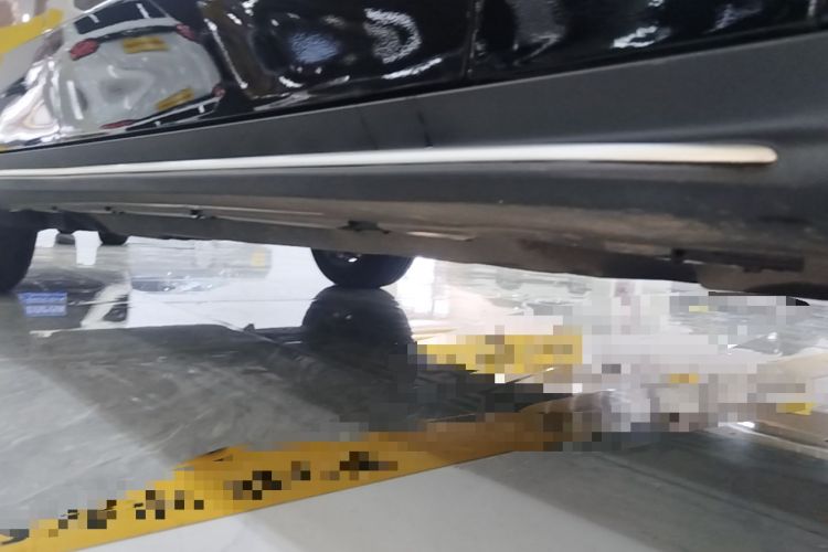 Used Mercedes-Benz GLC 2023 GLC 300 L 4MATIC Dynamic 7-Seater Right Side Sill