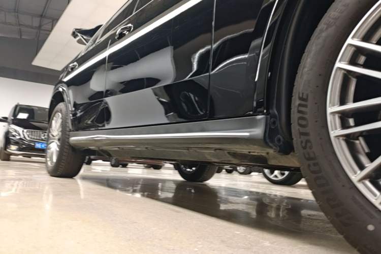 Used Mercedes-Benz GLC 2023 Refreshed GLC 300 L 4MATIC Dynamic Version 7-Seater Right Side Sill