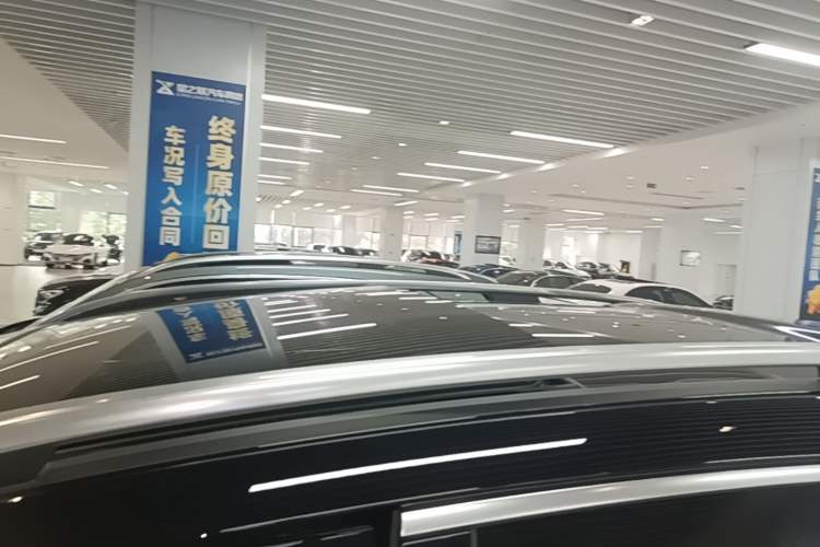 Used Mercedes-Benz GLC 2023 GLC 300 L 4MATIC Dynamic Edition 5-seater Roof