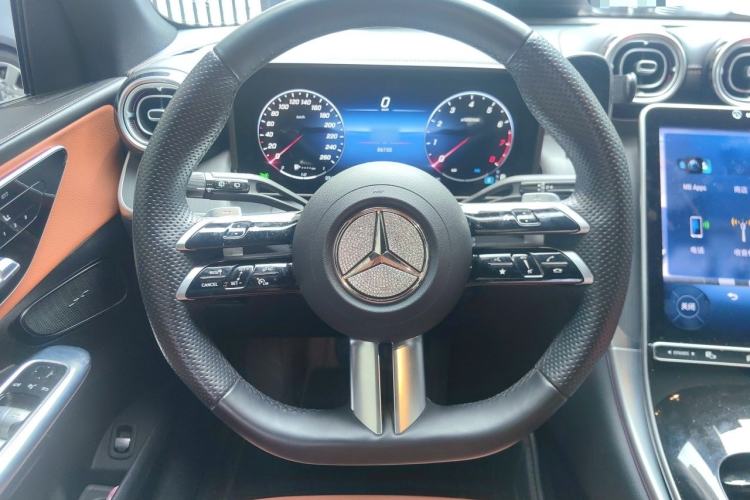 Used Mercedes-Benz GLC 2023 GLC 260 L 4MATIC Luxury 7-Seater Steering Wheel