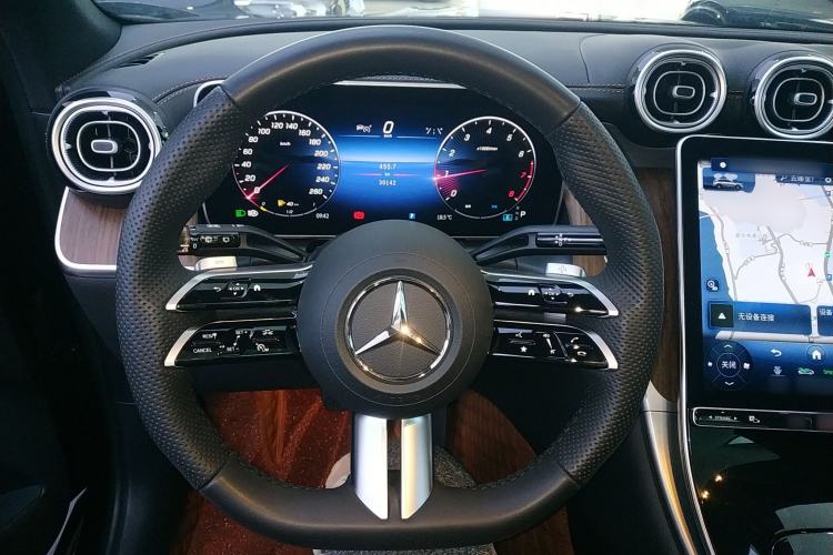 Used Mercedes-Benz GLC 2023 Refreshed GLC 300 L 4MATIC Dynamic Edition 5 Seats Steering Wheel