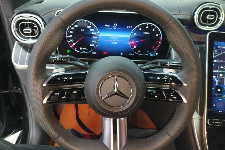 Used Mercedes-Benz GLC 2023 Refreshed GLC 300 L 4MATIC Dynamic Edition 5 Seats Steering Wheel