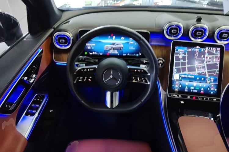 Used Mercedes-Benz GLC 2023 GLC 300 L 4MATIC Dynamic 7-Seater Steering Wheel