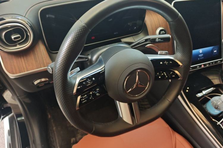 Used Mercedes-Benz GLC 2023 GLC 300 L 4MATIC Dynamic Edition 5-seater Steering Wheel