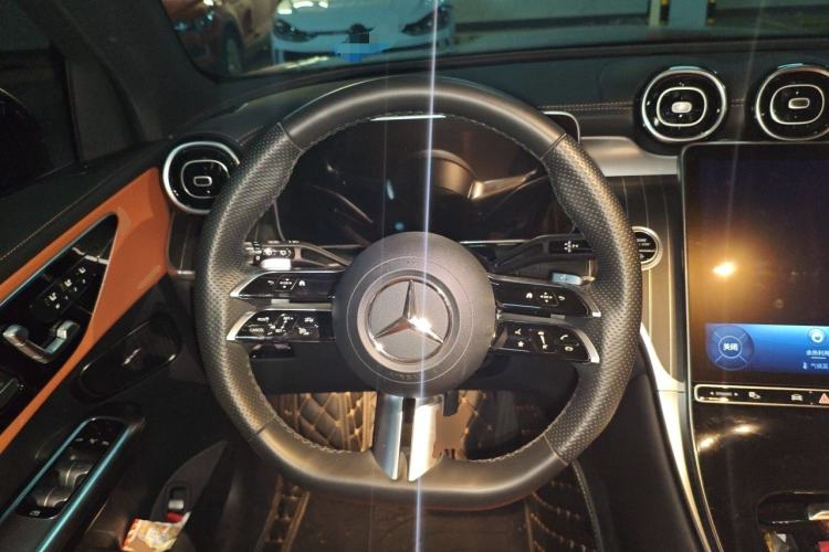 Used Mercedes-Benz GLC 2023 GLC 300 L 4MATIC Dynamic Edition 5-seater Steering Wheel