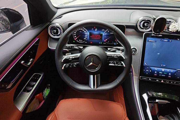 Used Mercedes-Benz GLC 2023 GLC 260 L 4MATIC Luxury 7-Seater Steering Wheel