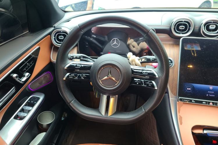 Used Mercedes-Benz GLC 2023 Refreshed GLC 300 L 4MATIC Dynamic Version 7-Seater Steering Wheel
