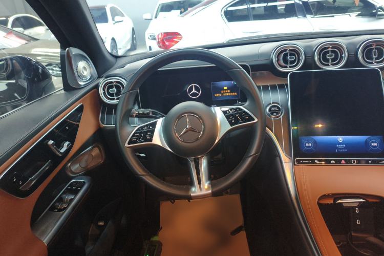 Used Mercedes-Benz GLC 2023 GLC 260 L 4MATIC Dynamic Edition 5-seater Steering Wheel
