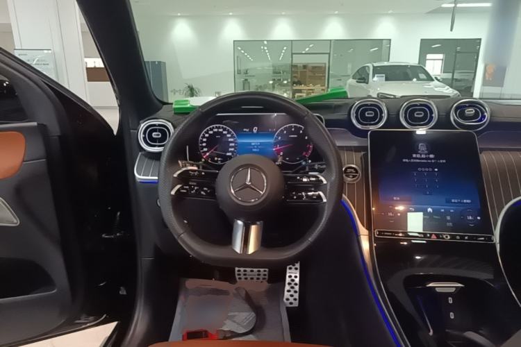 Used Mercedes-Benz GLC 2023 GLC 300 L 4MATIC Dynamic Edition 5-seater Steering Wheel