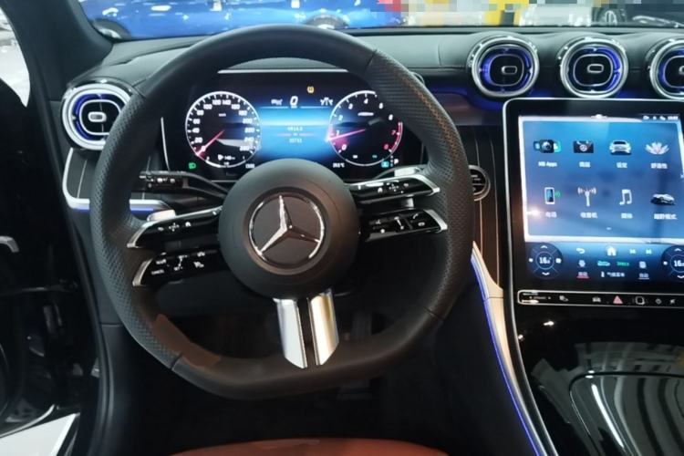 Used Mercedes-Benz GLC 2023 GLC 300 L 4MATIC Dynamic 7-Seater Steering Wheel