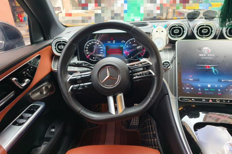 Used Mercedes-Benz GLC 2023 GLC 300 L 4MATIC Luxury 7-Seater Steering Wheel