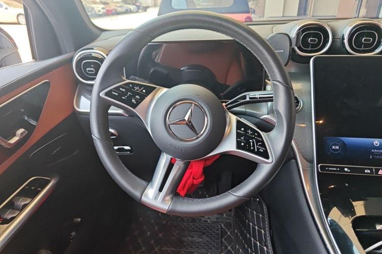 Used Mercedes-Benz GLC 2023 GLC 260 L 4MATIC Dynamic Edition 5-seater Steering Wheel