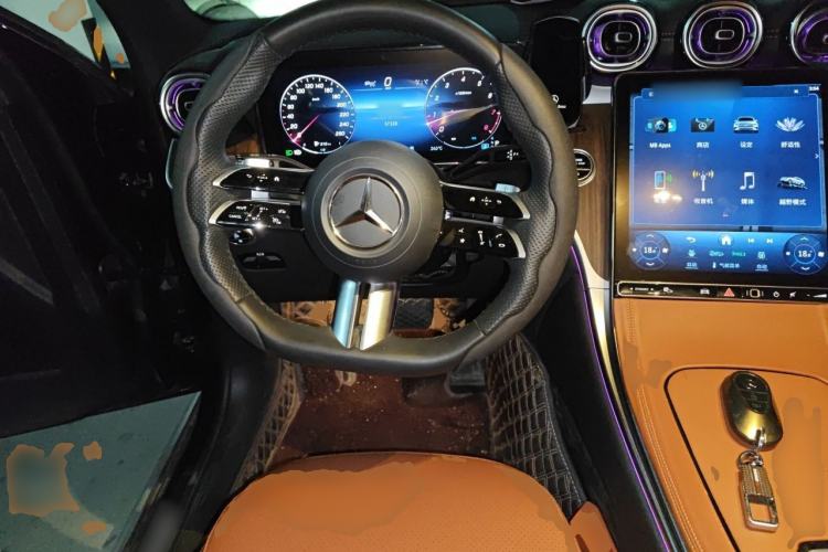 Used Mercedes-Benz GLC 2023 Refreshed GLC 300 L 4MATIC Dynamic Edition 5 Seats Steering Wheel