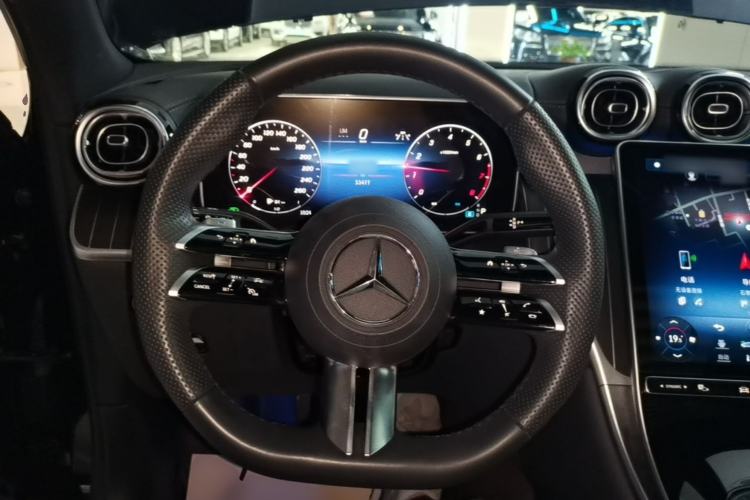 Used Mercedes-Benz GLC 2023 Refreshed GLC 300 L 4MATIC Dynamic Edition 5 Seats Steering Wheel