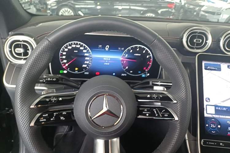 Used Mercedes-Benz GLC 2023 Refreshed GLC 300 L 4MATIC Dynamic Edition 5 Seats Steering Wheel