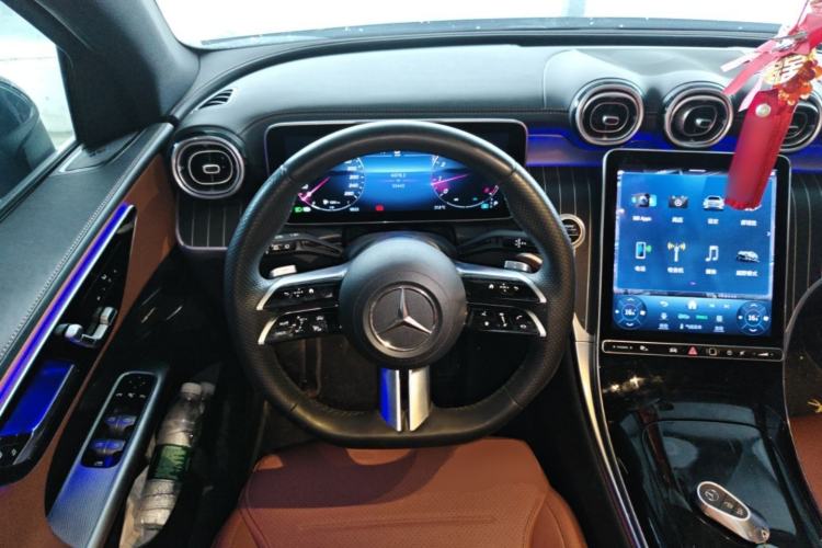 Used Mercedes-Benz GLC 2023 Refreshed GLC 300 L 4MATIC Dynamic Edition 5 Seats Steering Wheel
