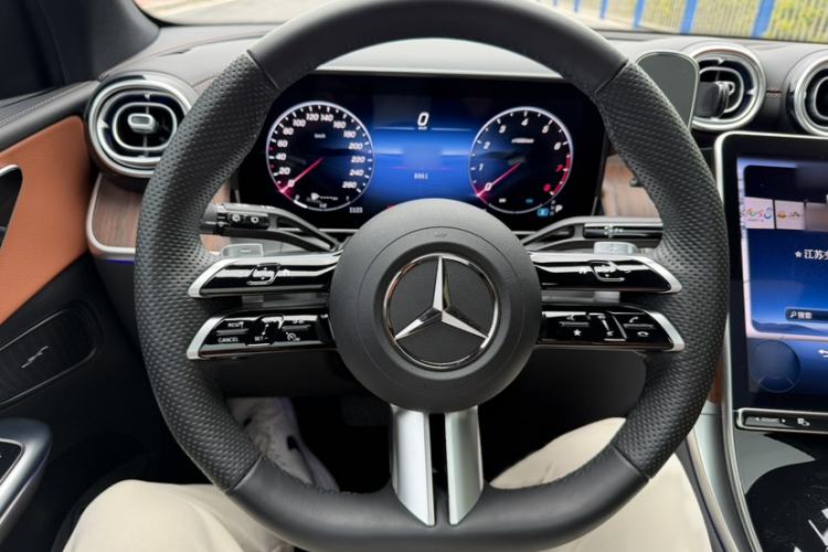 Used Mercedes-Benz GLC 2023 GLC 300 L 4MATIC Dynamic Edition 5-seater Steering Wheel