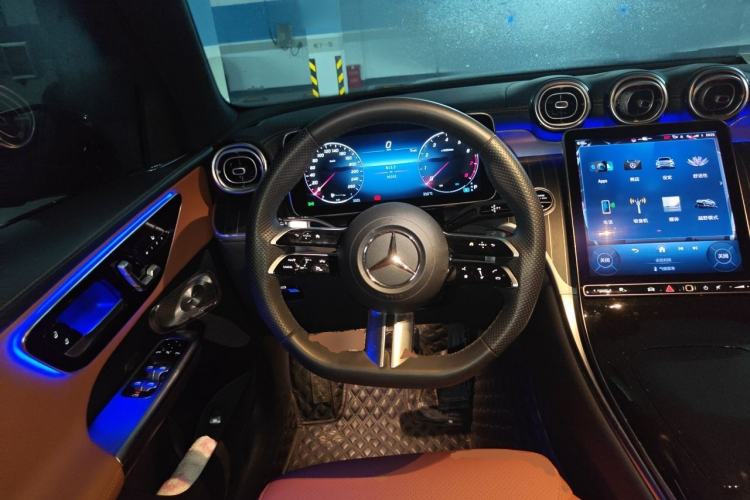 Used Mercedes-Benz GLC 2023 GLC 300 L 4MATIC Dynamic Edition 5-seater Steering Wheel