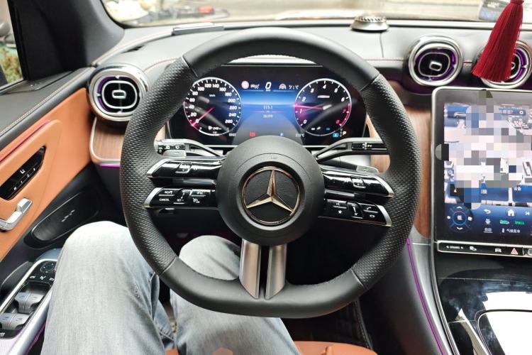 Used Mercedes-Benz GLC 2023 GLC 300 L 4MATIC Dynamic 7-Seater Steering Wheel