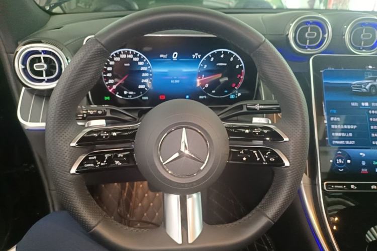 Used Mercedes-Benz GLC 2023 Refreshed GLC 300 L 4MATIC Dynamic Edition 5 Seats Steering Wheel