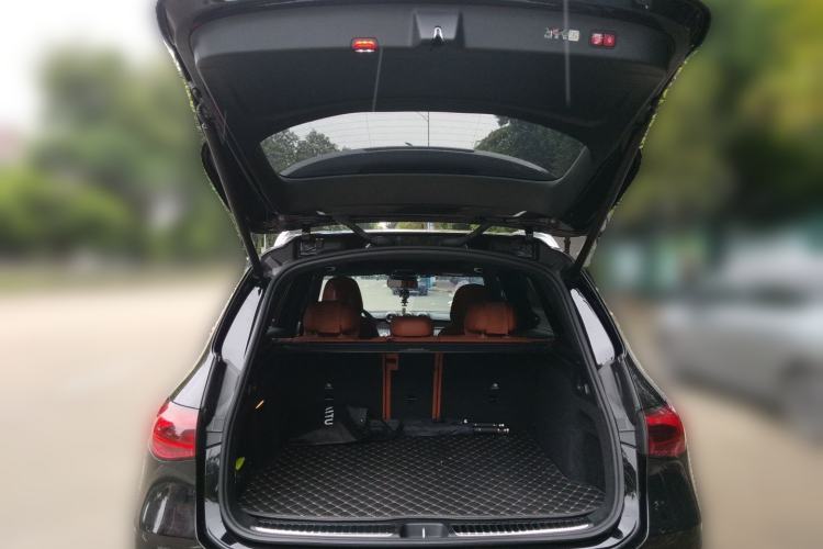 Used Mercedes-Benz GLC 2023 GLC 300 L 4MATIC Dynamic Edition 5-seater Trunk
