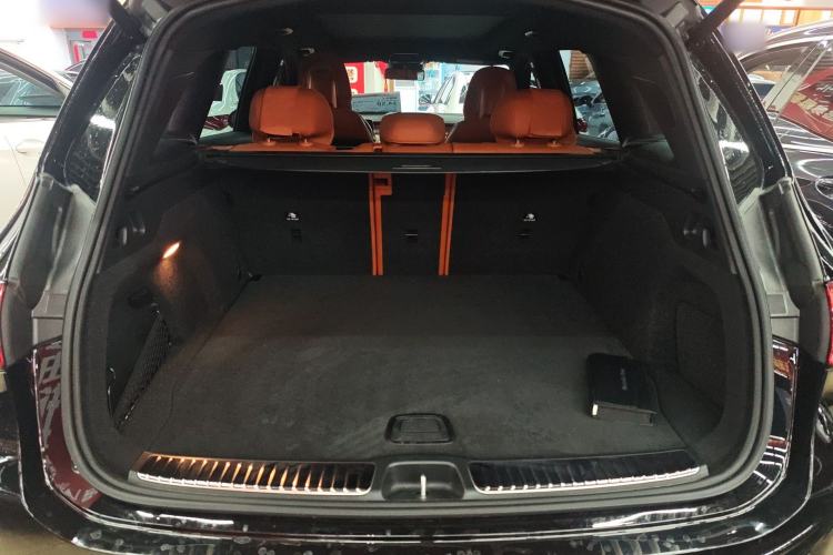 Used Mercedes-Benz GLC 2023 Refreshed GLC 300 L 4MATIC Dynamic Edition 5 Seats Trunk