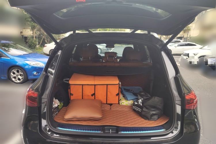 Used Mercedes-Benz GLC 2023 GLC 300 L 4MATIC Dynamic 7-Seater Trunk