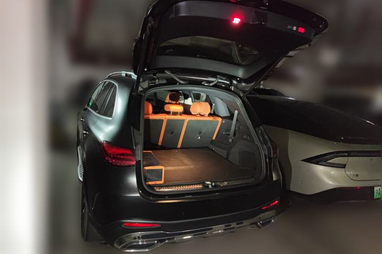 Used Mercedes-Benz GLC 2023 GLC 260 L 4MATIC Luxury 7-Seater Trunk