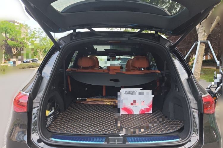 Used Mercedes-Benz GLC 2023 GLC 300 L 4MATIC Luxury 7-Seater Trunk