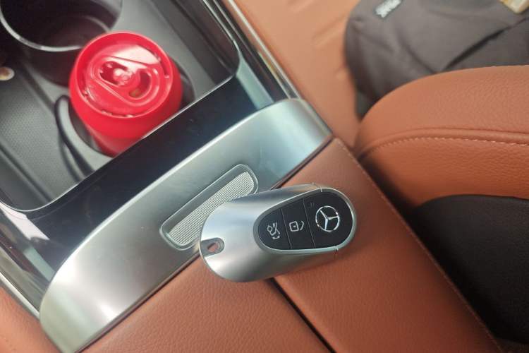 Used Mercedes-Benz GLC 2023 Refreshed GLC 300 L 4MATIC Dynamic Edition 5 Seats Vehicle Key