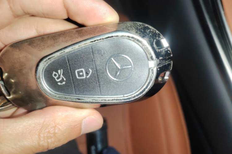 Used Mercedes-Benz GLC 2023 Refreshed GLC 300 L 4MATIC Dynamic Edition 5 Seats Vehicle Key