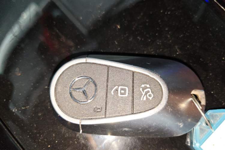 Used Mercedes-Benz GLC 2023 Refreshed GLC 300 L 4MATIC Dynamic Edition 5 Seats Vehicle Key