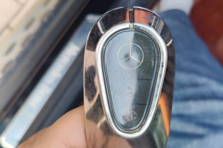 Used Mercedes-Benz GLC 2023 GLC 260 L 4MATIC Luxury 7-Seater Vehicle Key