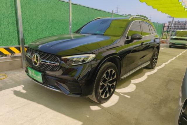 Ojetý Mercedes-Benz GLC 2023 Facelift GLC 260 L 4MATIC Dynamic Version 5 Seats