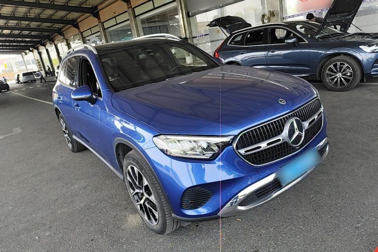 Used Mercedes-Benz GLC 2023 Facelift GLC 260 L 4MATIC Dynamic Version 5 Seats Exterior 1