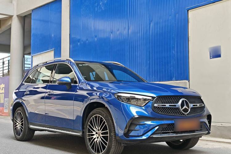 Used Mercedes-Benz GLC 2023 GLC 300 L 4MATIC Luxury Model 5 Seats Exterior 2