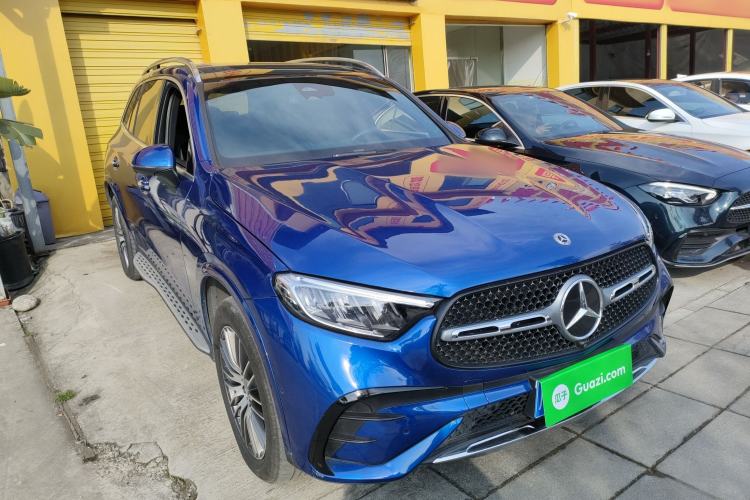 Used Mercedes-Benz GLC 2023 GLC 300 L 4MATIC Dynamic 7-Seater Front Right 45 Deg