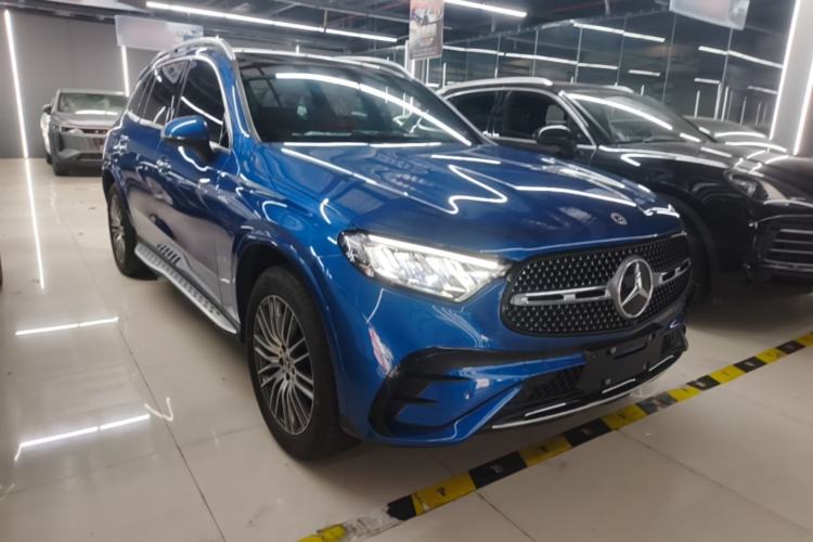 Used Mercedes-Benz GLC 2023 GLC 300 L 4MATIC Dynamic Edition 5-seater Front Right 45 Deg