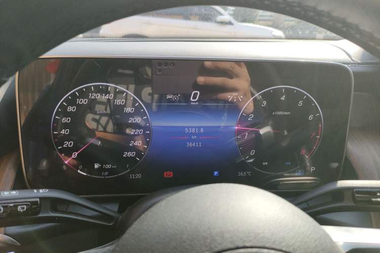 Used Mercedes-Benz GLC 2023 GLC 300 L 4MATIC Dynamic 7-Seater Instrument Cluster